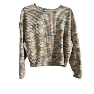 Natural Reflections Women’s Camo Waffle Knit Light Sweater  Size Large Crew Neck
